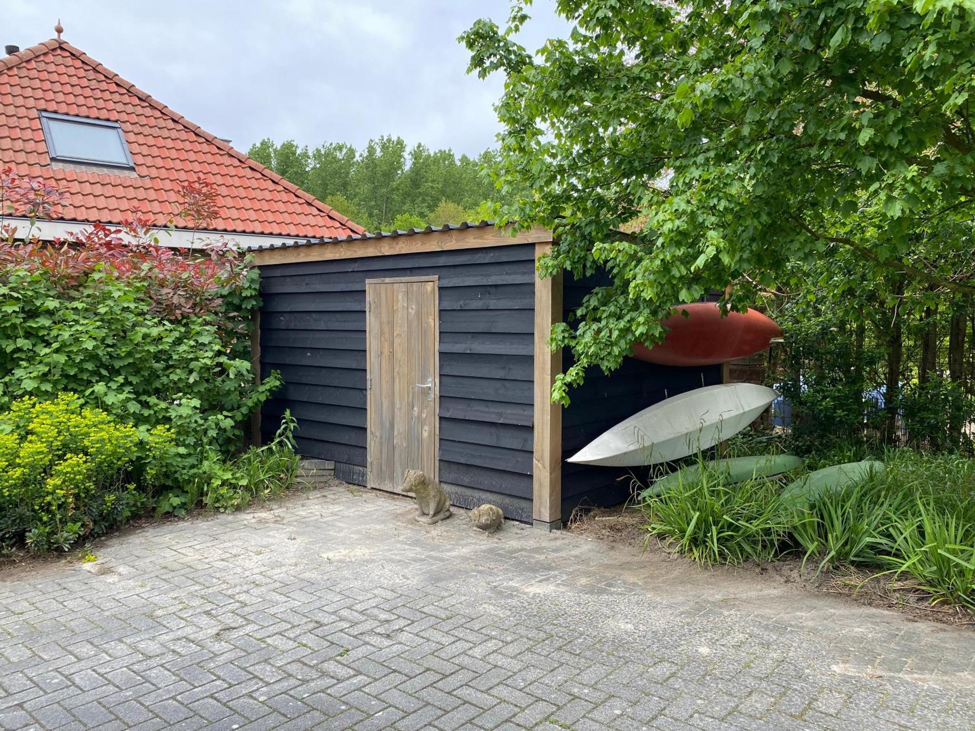 Villa Riverside Met Hottub, Eigen Aanlegsteiger, Zwemtrap, Trampoline En Kano'S Zeewolde Exterior foto